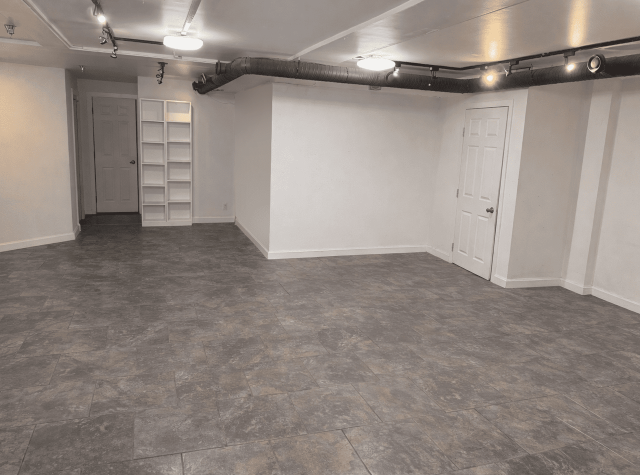 123 Commercial St #1