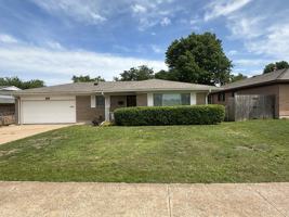 featured image of 137 E Jarman Dr #1