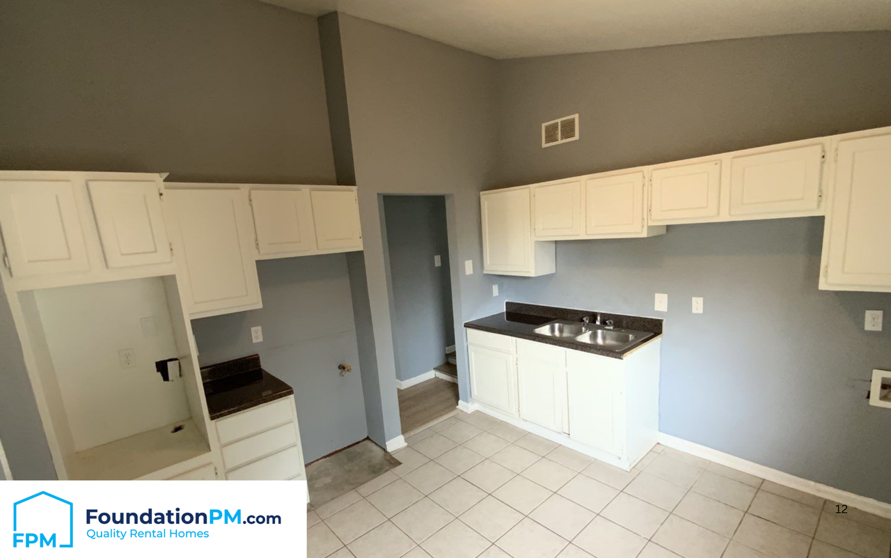 707 Mohawk Ave #1 - Photo 4 of 12