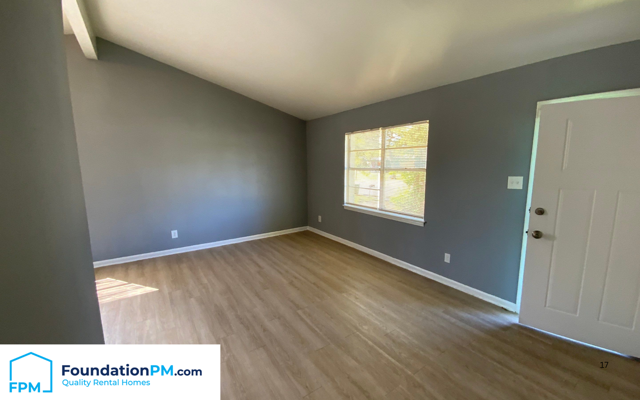 707 Mohawk Ave #1 - Photo 5 of 12