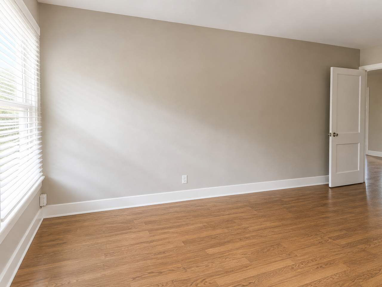 1605 Pearl St #B - Photo 2 of 17