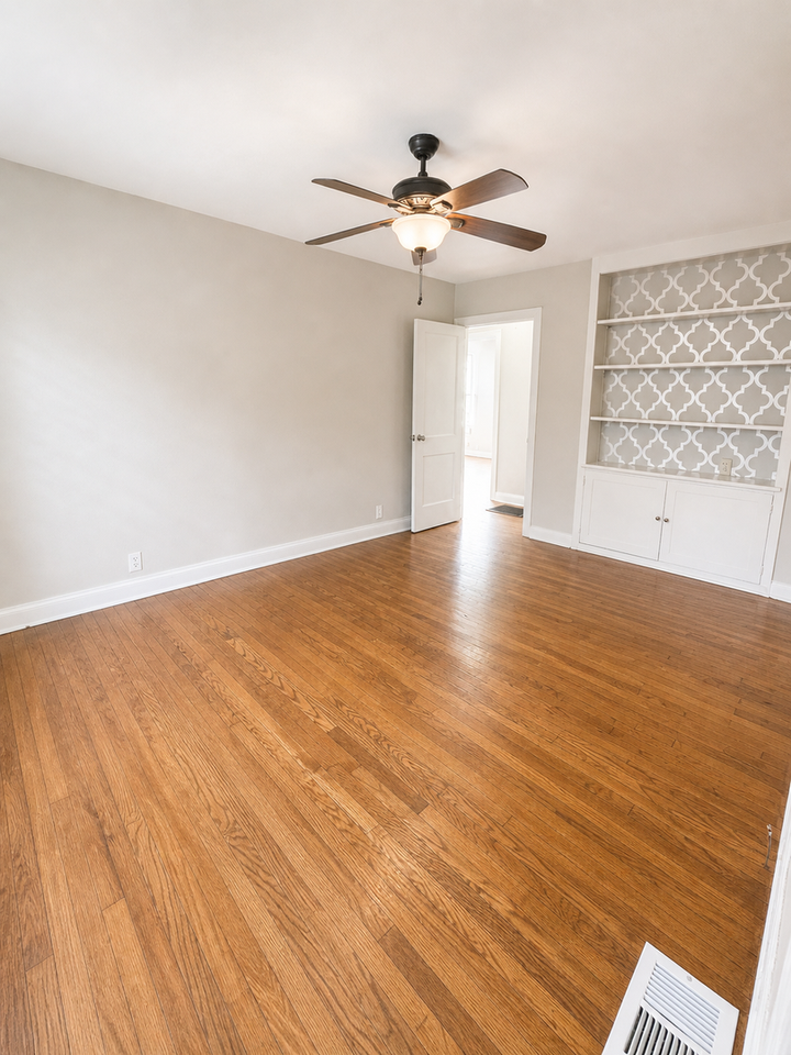 1605 Pearl St #B - Photo 5 of 17