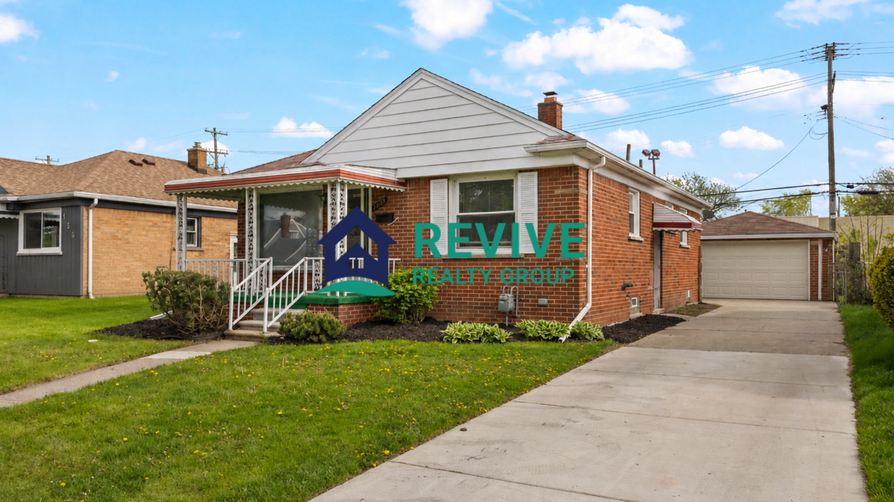 1569 Sycamore St #1 - Photo 2 of 23