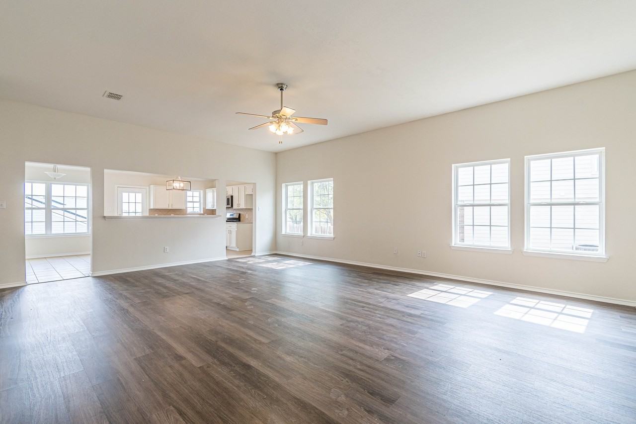 13803 Laramie Hl #1 - Photo 7 of 37