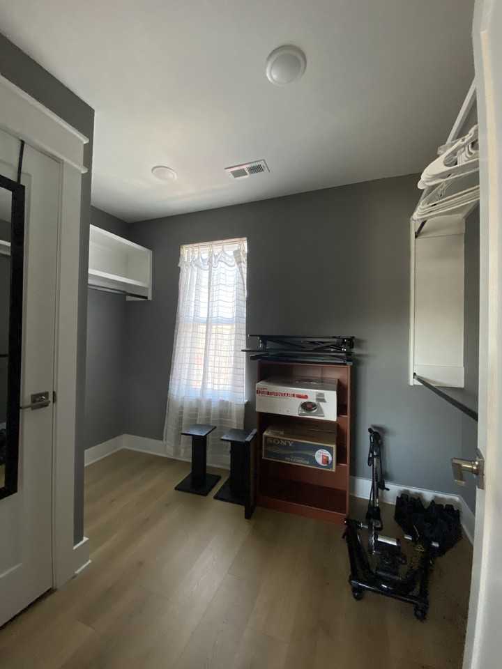 105 Duke St #6 - Photo 6 of 12