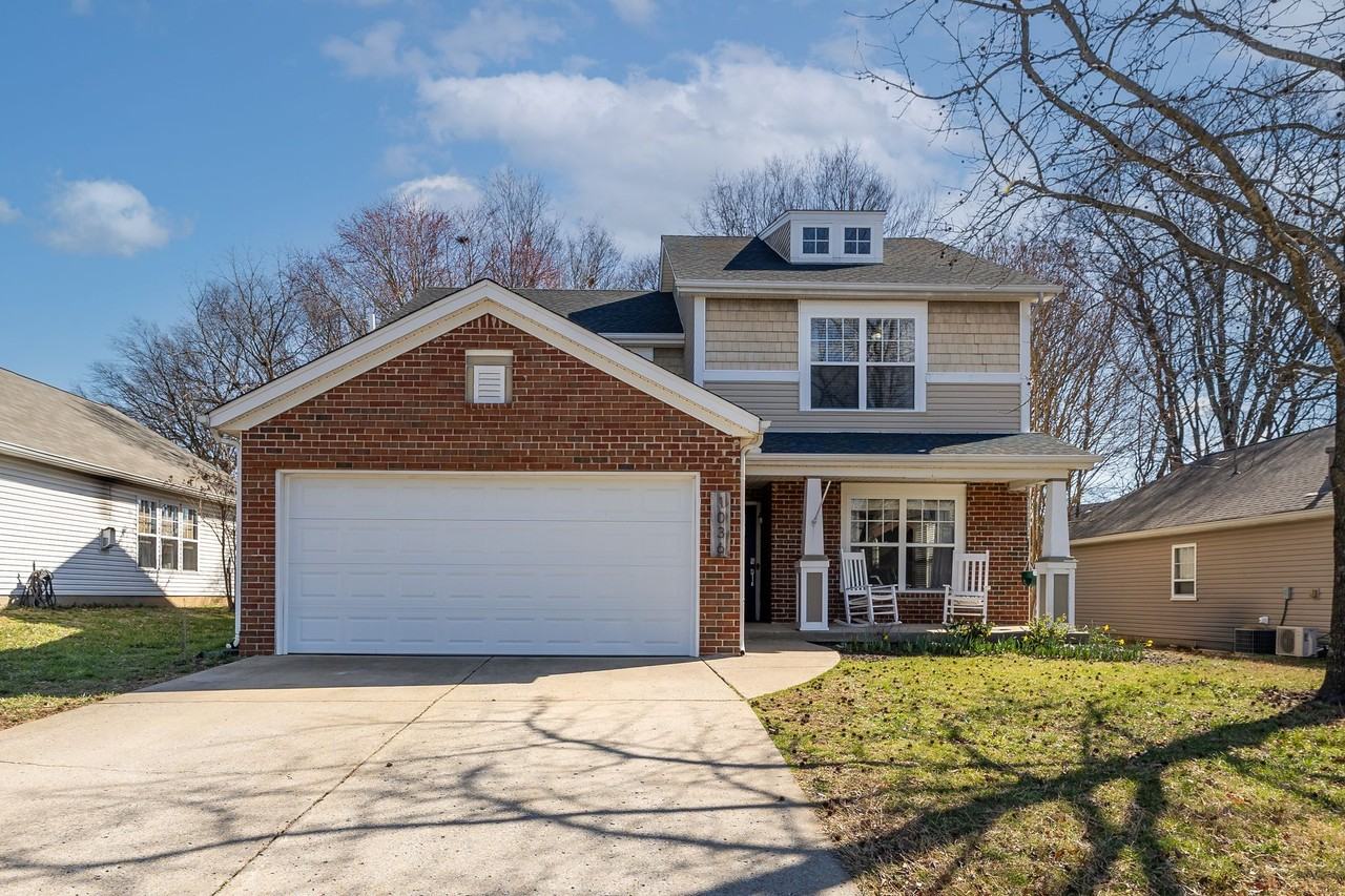 1036 Lexington Farms Dr #1