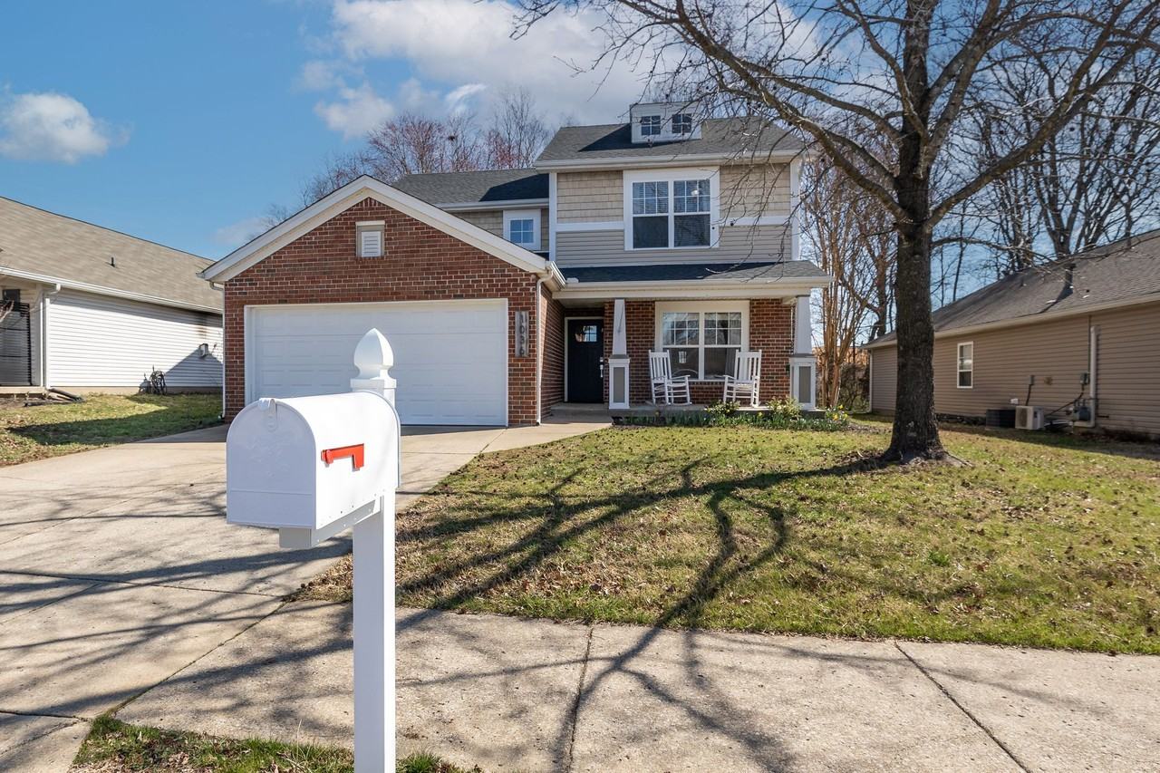 1036 Lexington Farms Dr #1 - Photo 2 of 37