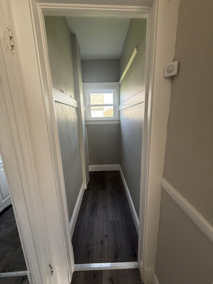 10303 Sophia Ave - Photo 5 of 14