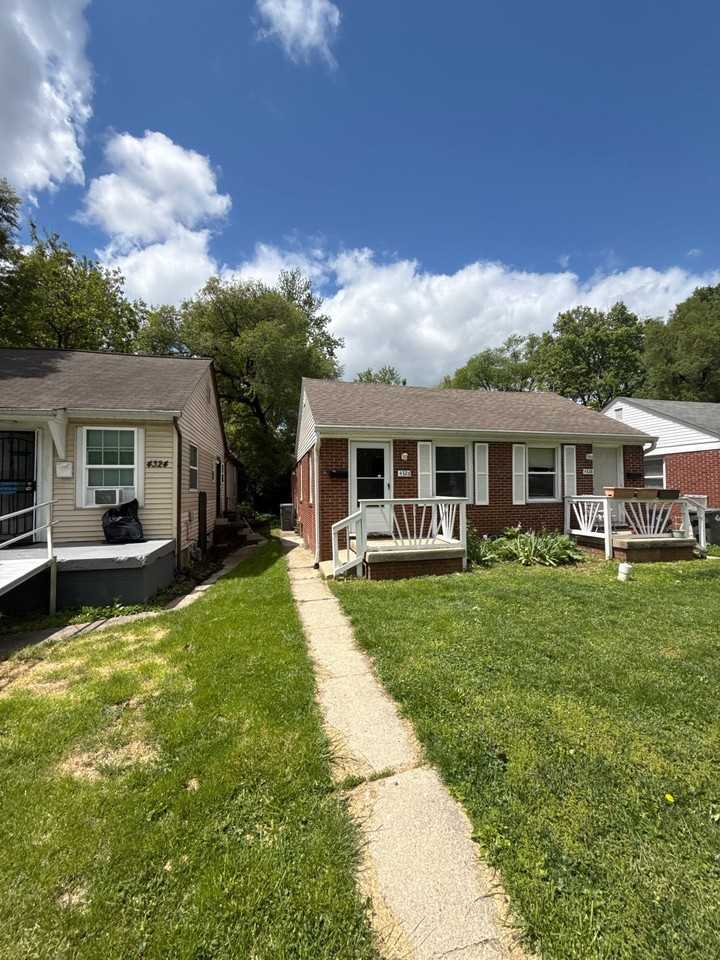 4326 Crittenden Ave #4326 - Photo 3 of 14