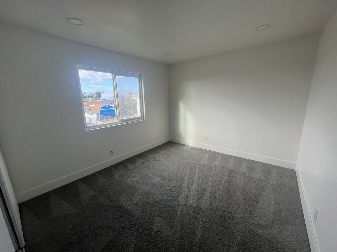 3965 Logan Ave #3 - Photo 4 of 9