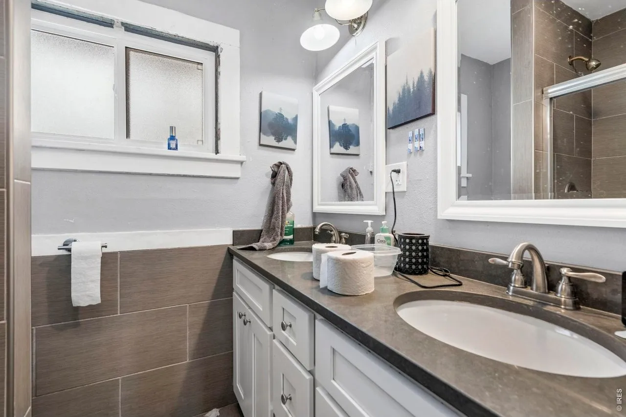 120 Garfield St #1 - Photo 5 of 17
