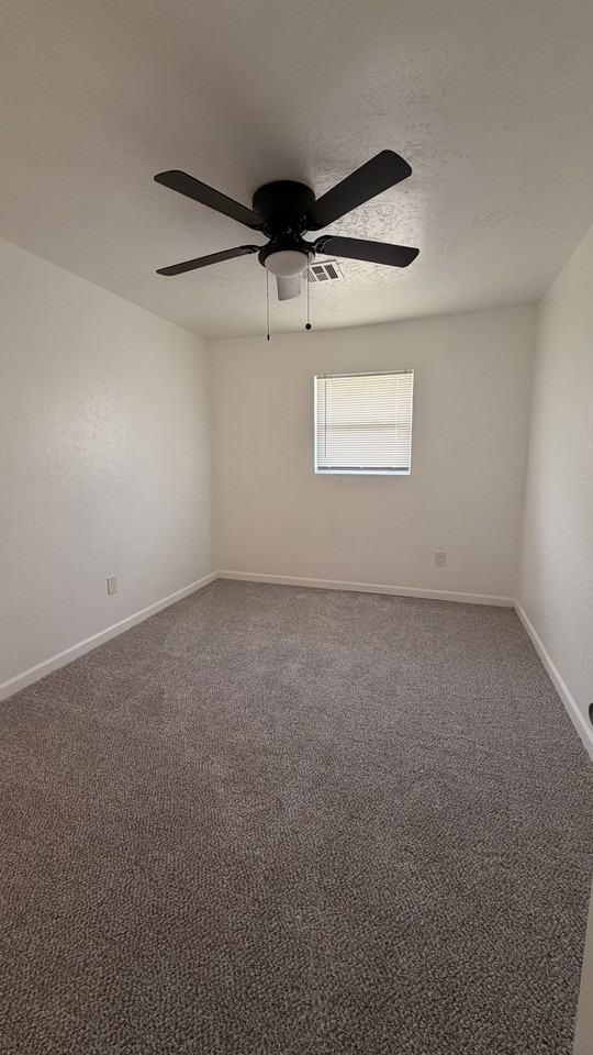 2815 Nw Lincoln Ave #1 - Photo 6 of 11
