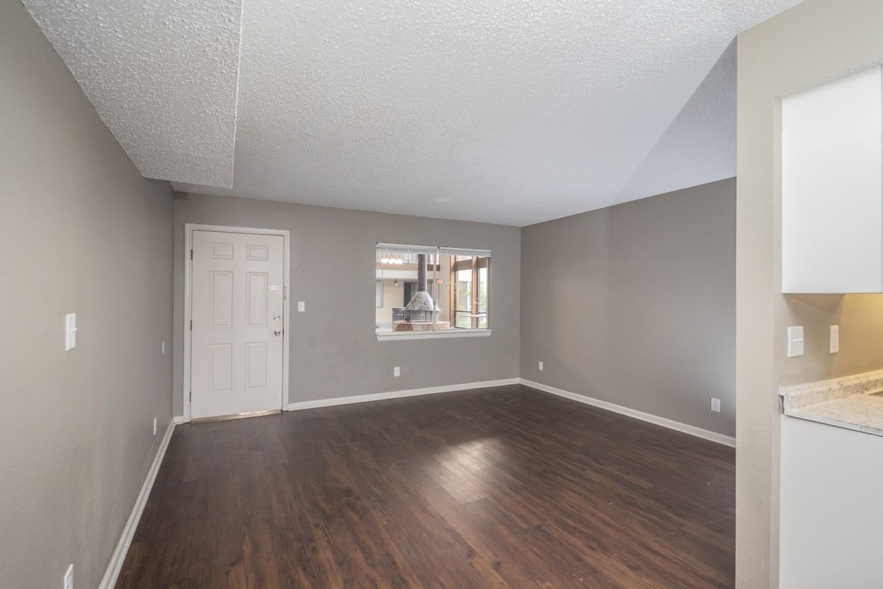 6016 Leavenworth RoadApt 120 #120 - Photo 6 of 11