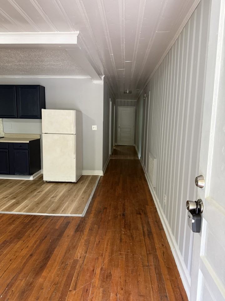 1307 Hemingway St #A - Photo 3 of 6