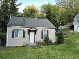 featured image of 1329 Sherman Ave #1