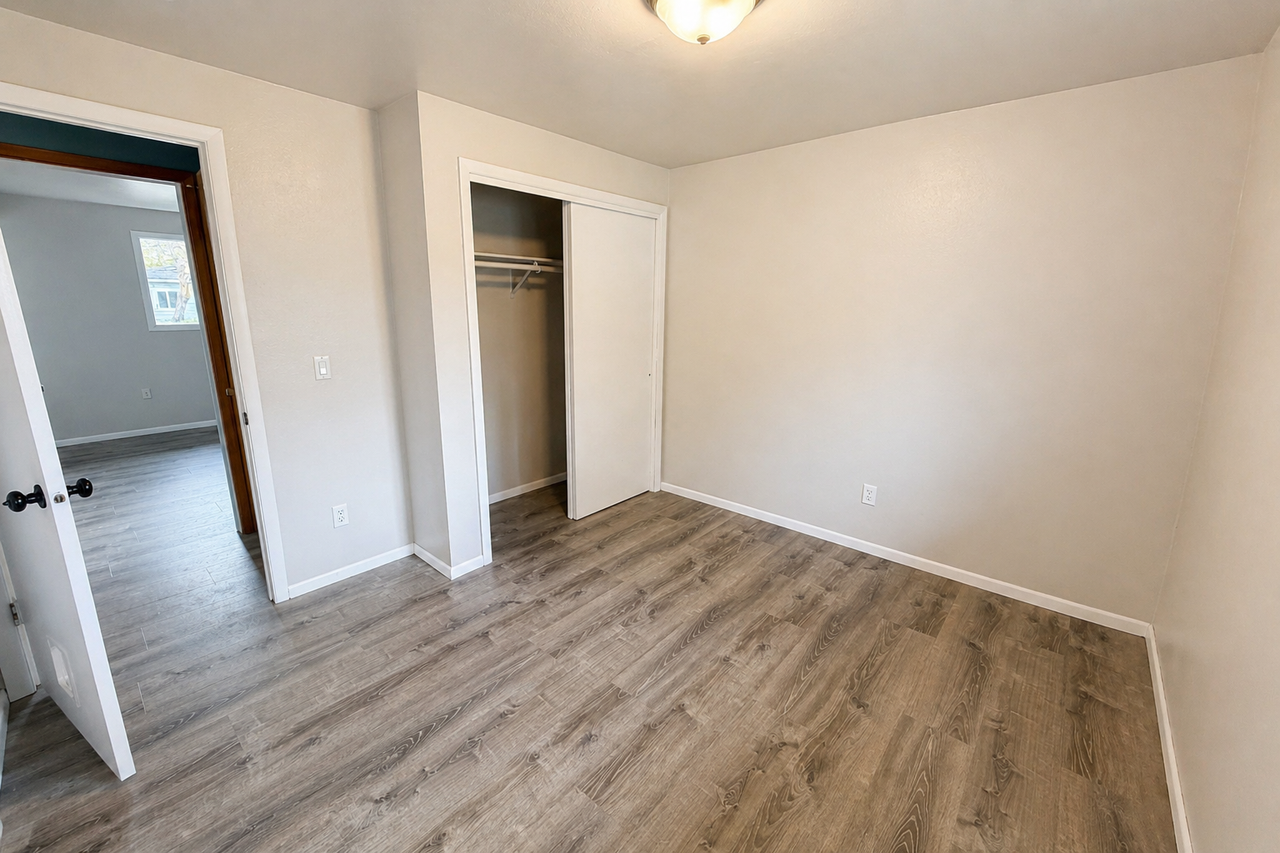 1618 E Maple Ave #1 - Photo 5 of 10