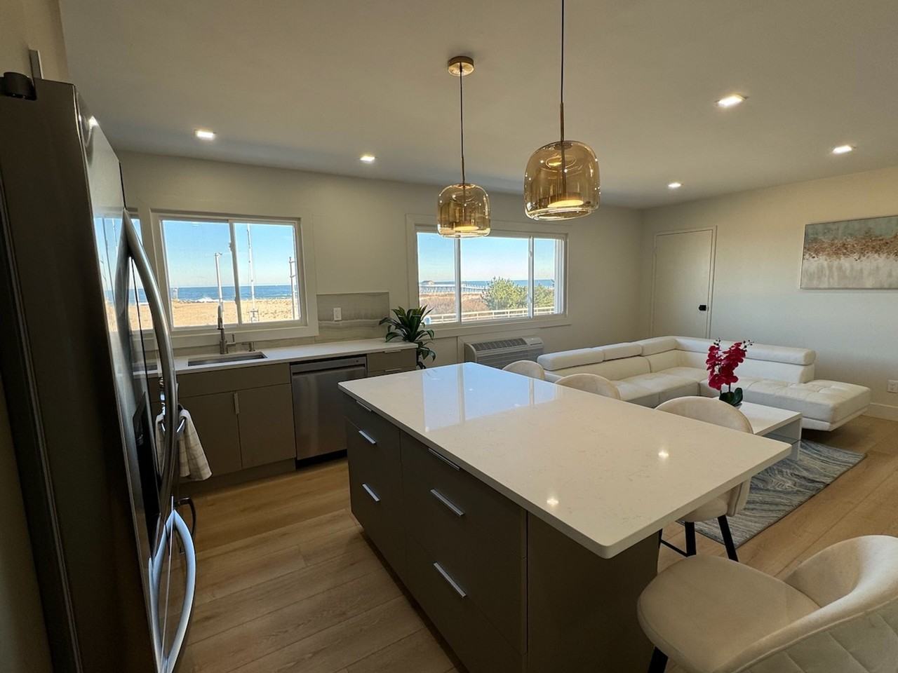 One Ocean Residences - Photo 2 of 9