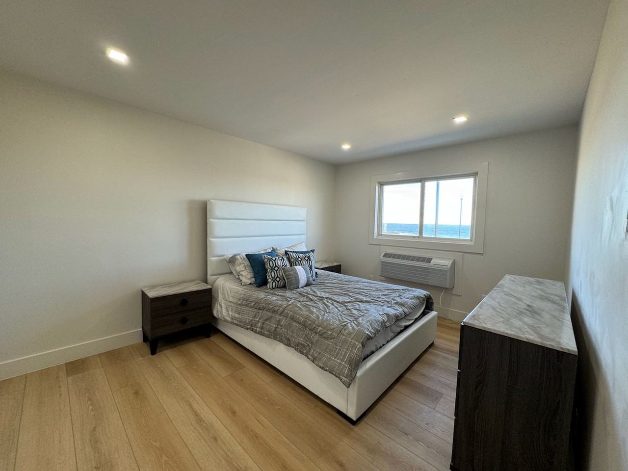 One Ocean Residences - Photo 5 of 9