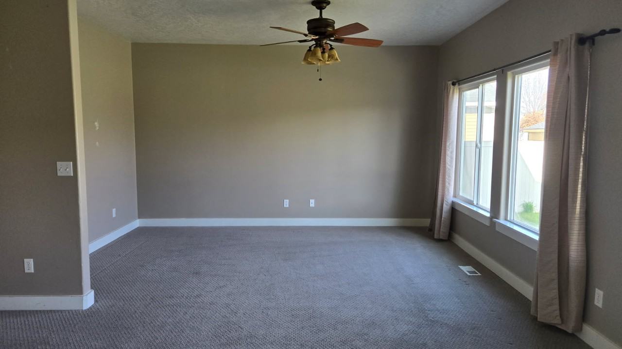 4686 W Steeplechase Dr #1 - Photo 3 of 43