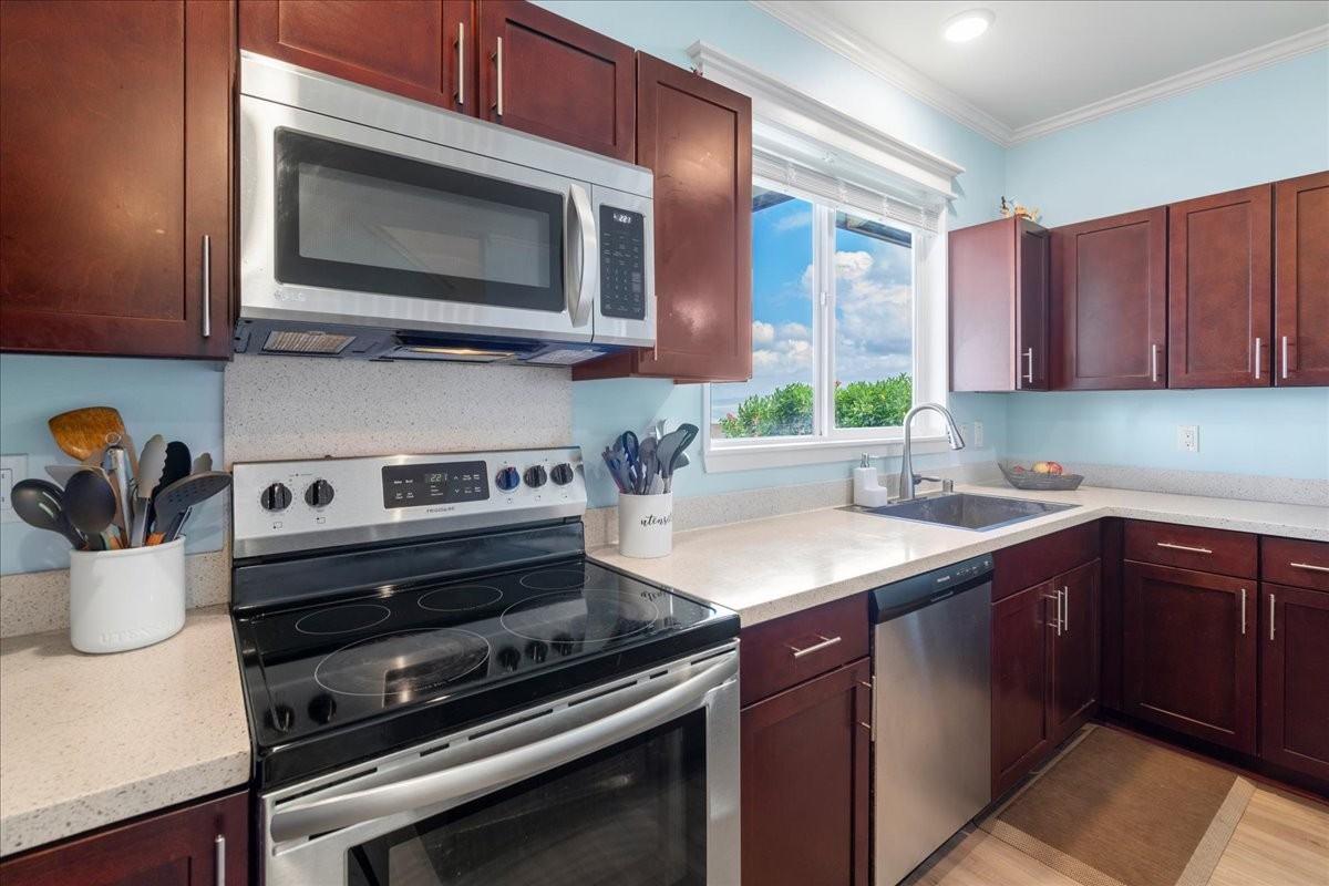 102 Naulu St #1 - Photo 6 of 28