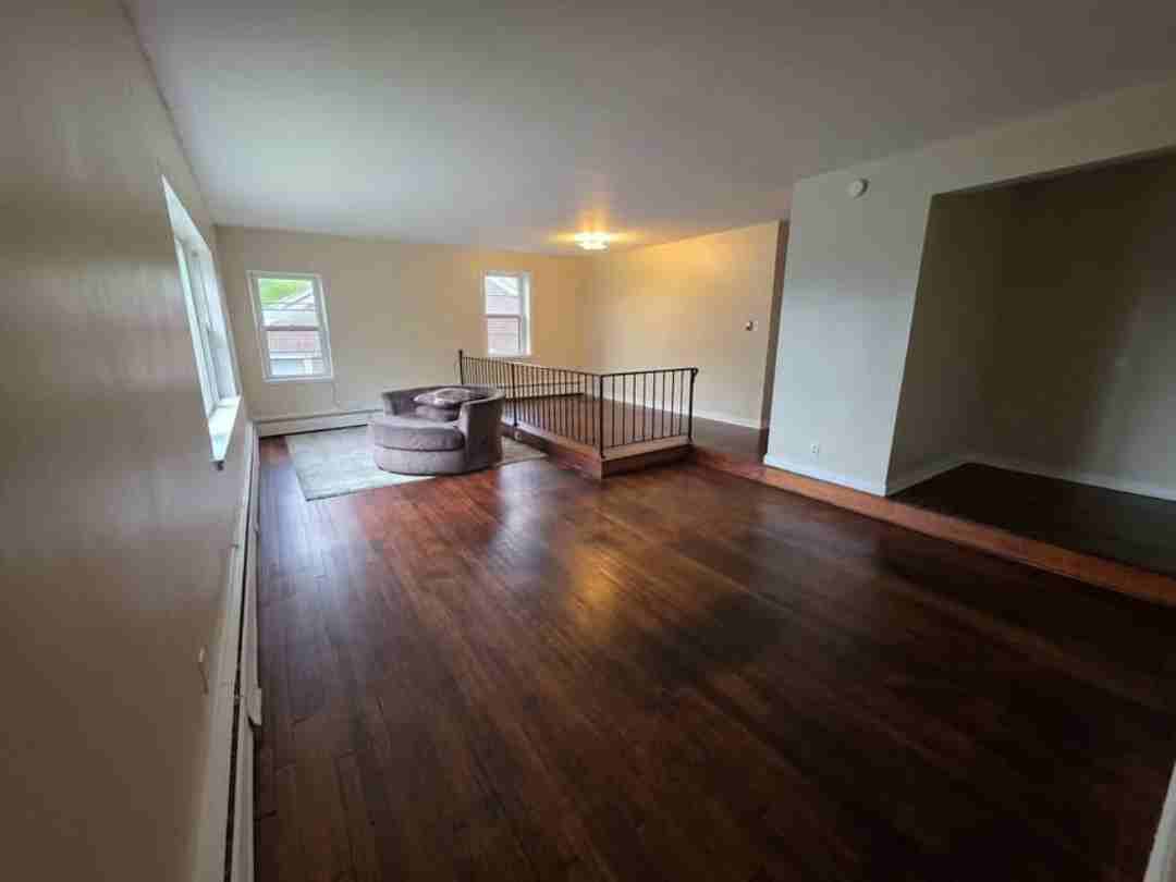 123 Moorehead St #2 - Photo 2 of 11