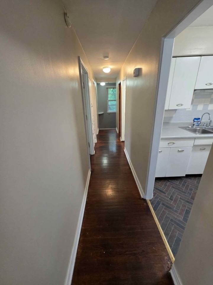 123 Moorehead St #2 - Photo 4 of 11