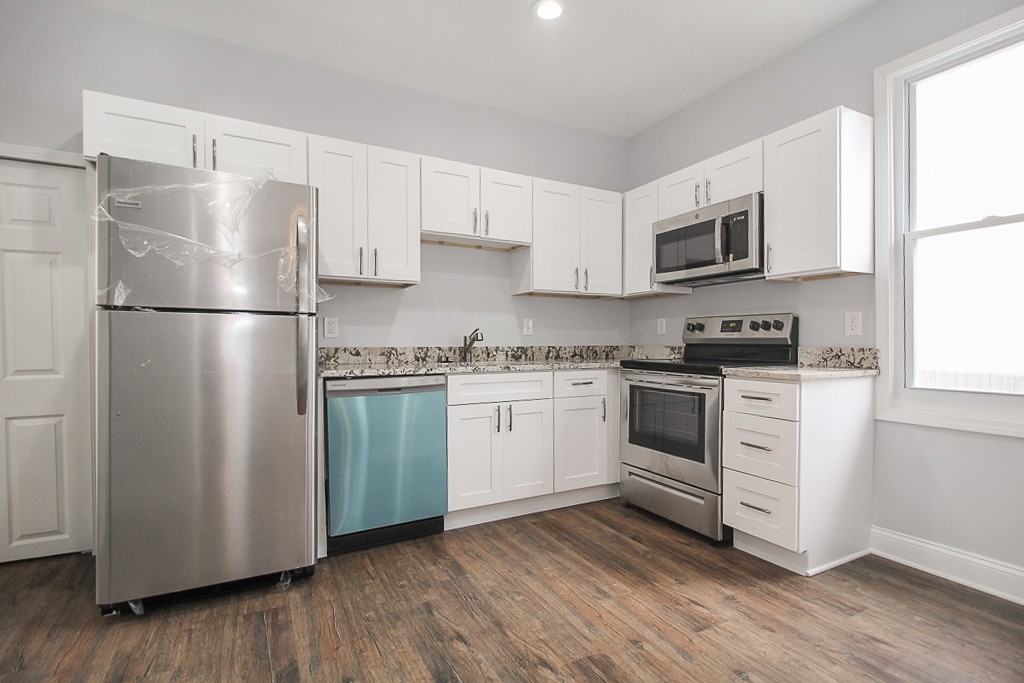 1621 Mentor Ave #2 - Photo 2 of 13