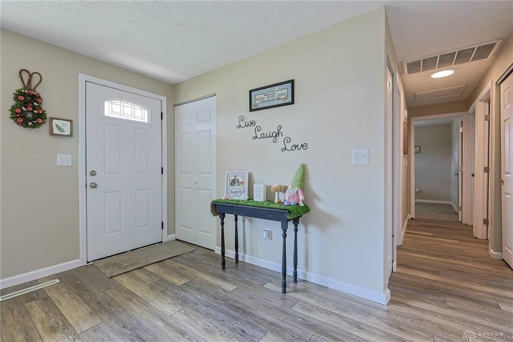 5595 Shady Oak St #1 - Photo 2 of 21