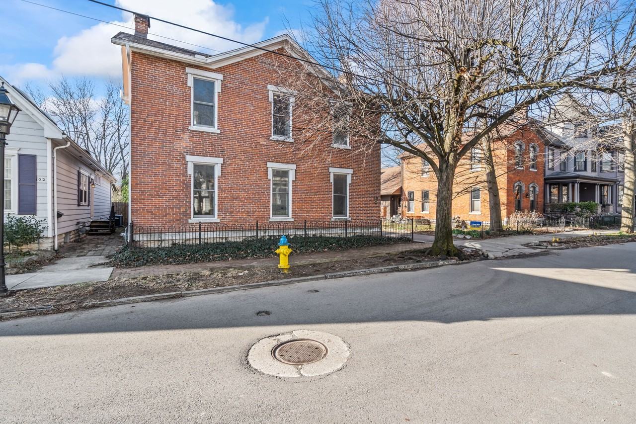 80 Green St #1