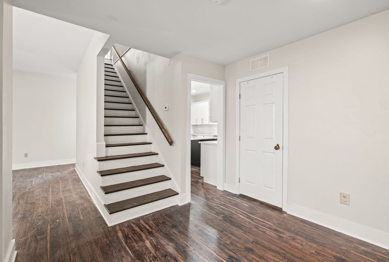 80 Green St #1 - Photo 5 of 26