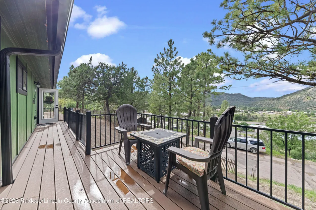 119 Chaparral Dr #1 - Photo 3 of 37