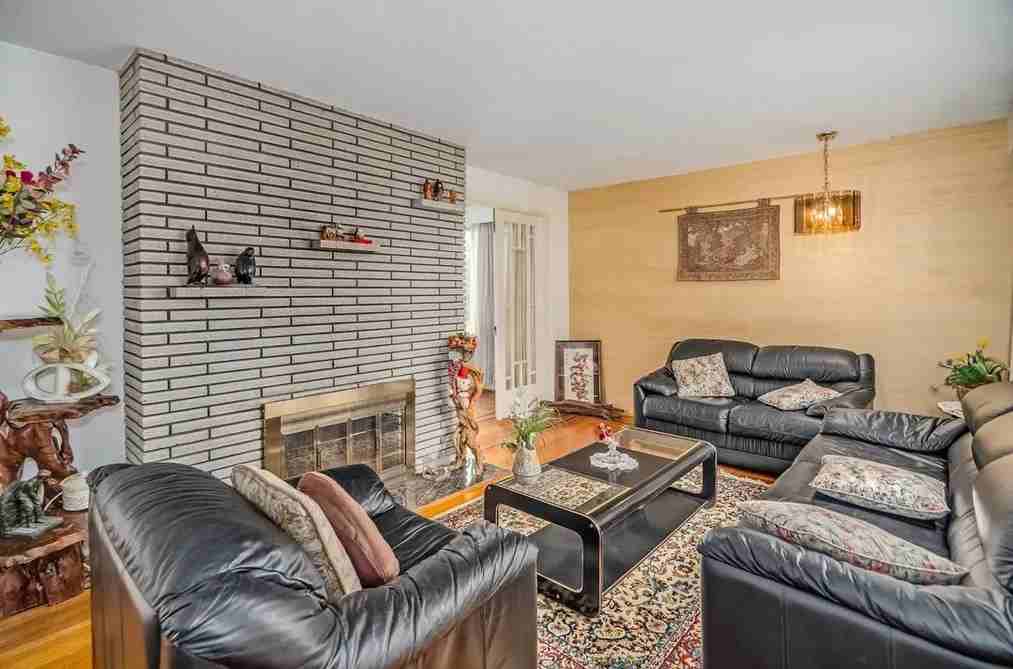 1735 62nd Ave W #1 - Photo 2 of 16