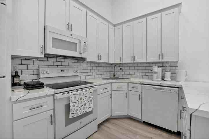 9903 Boca Gardens Trail
