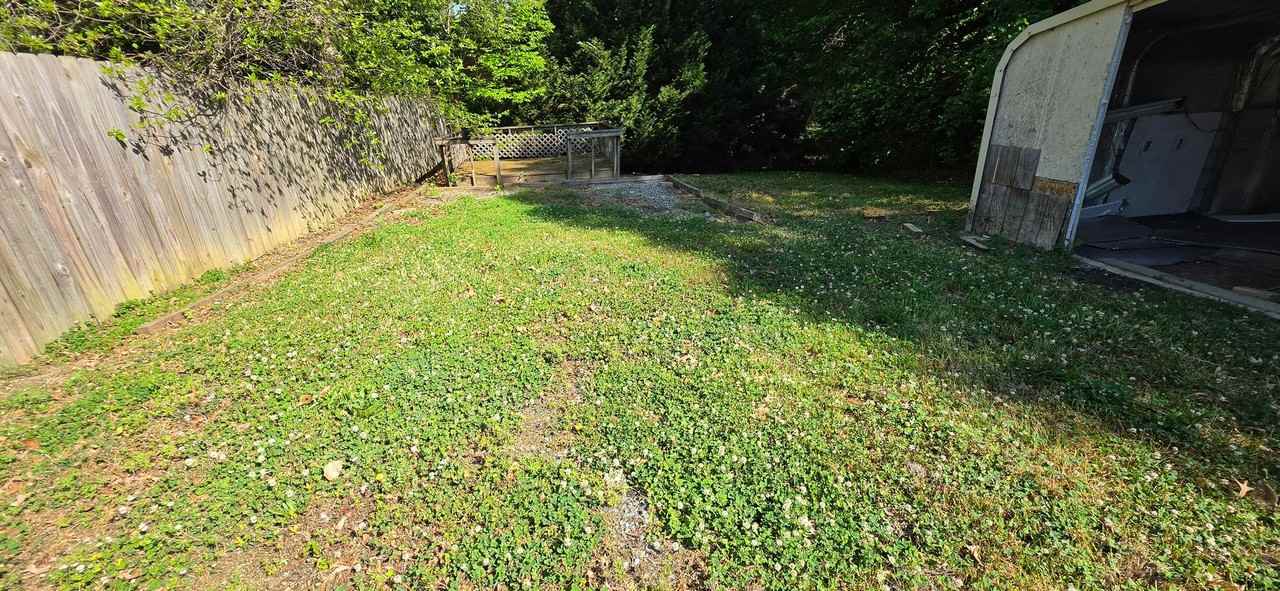 808 Idlewood Dr - Photo 2 of 17