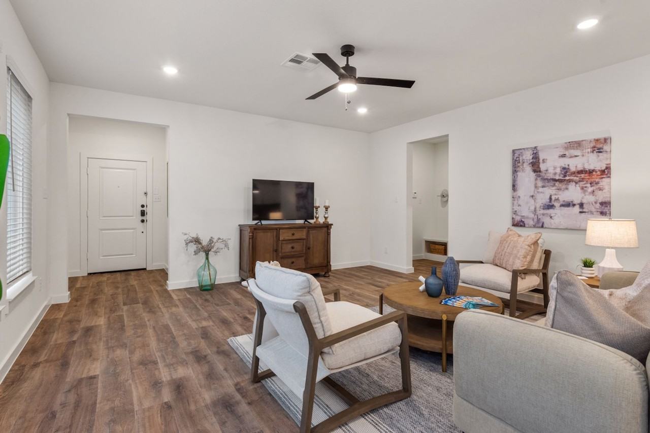 1860 Dry Cherry Ln - Photo 2 of 11