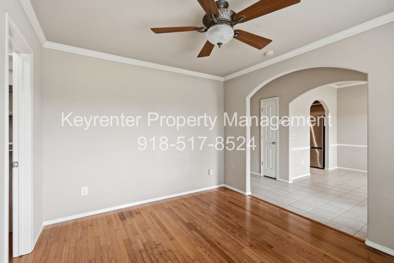 11906 S Juniper Ct - Photo 5 of 26