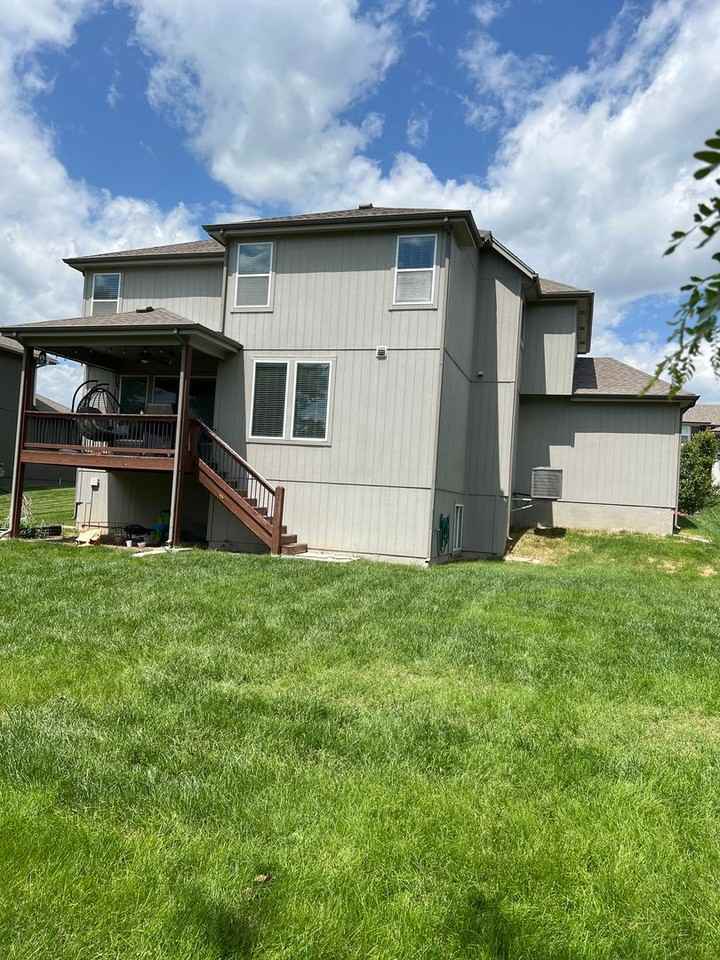 21705 W 46th Ter - Photo 4 of 25