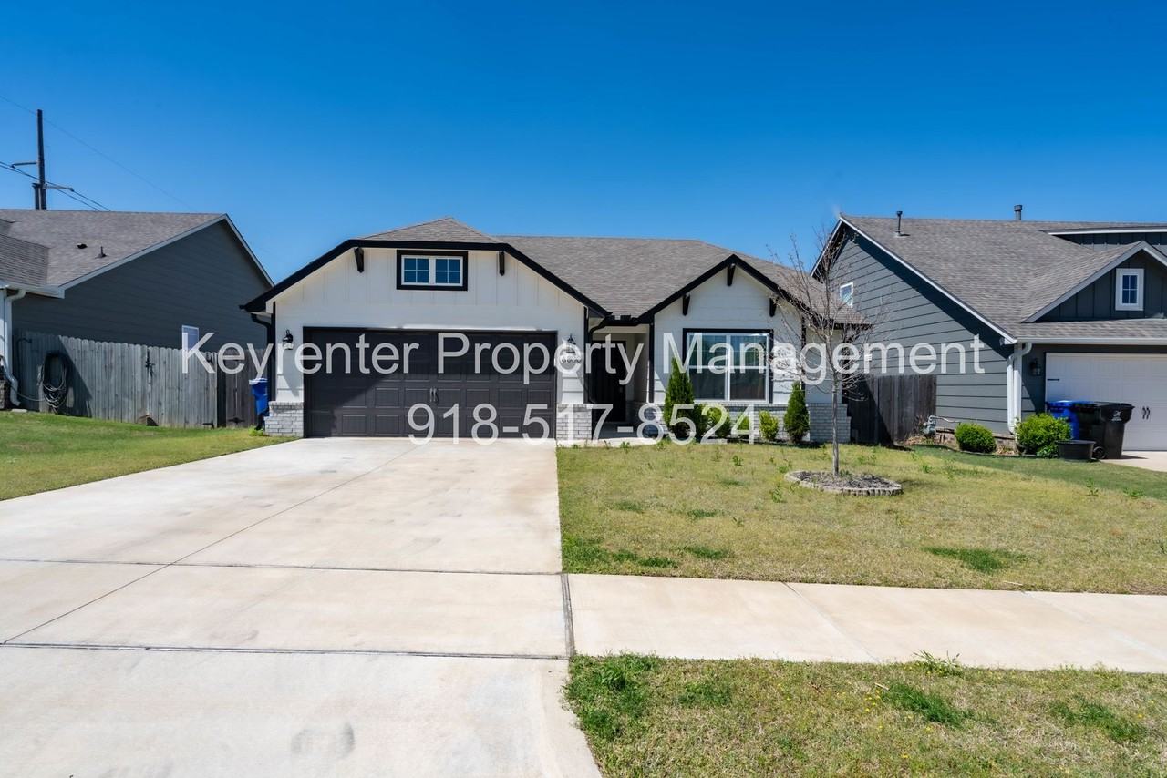 6800 S 20th St - Photo 2 of 28