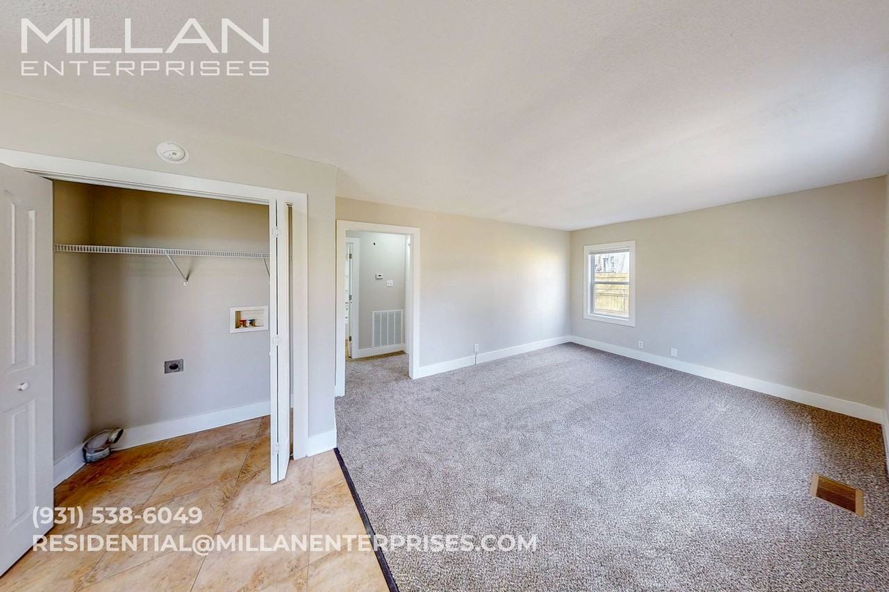 1003 Lincoln St - Photo 6 of 12