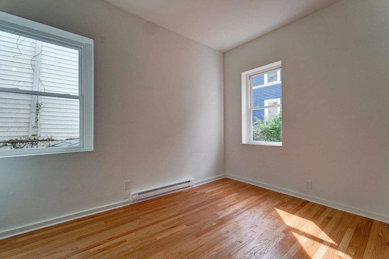 522 Elm St - Photo 6 of 23