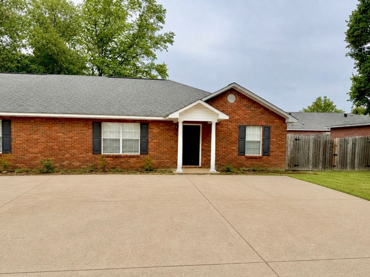 Updated Auburn Duplex - Photo 2 of 2