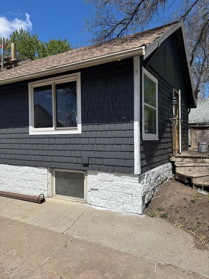 215 S Garfield Ave - Photo 5 of 27