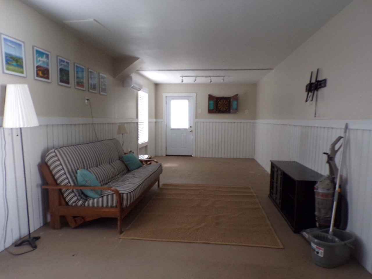 10 Cobblestone Ct - Photo 4 of 37