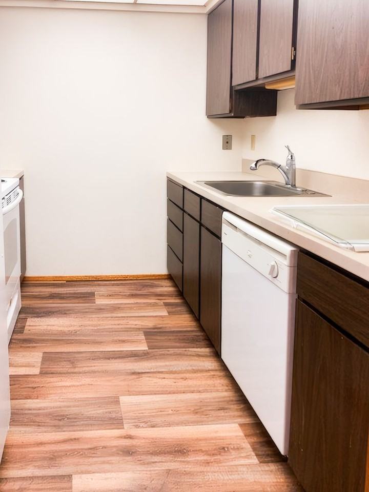 8732 Phinney Ave N #201 - Photo 3 of 18