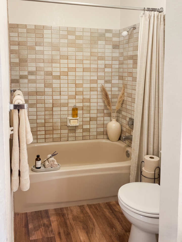 8732 Phinney Ave N #201 - Photo 5 of 21