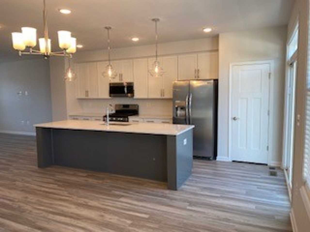 3418 Montague St - Photo 6 of 27