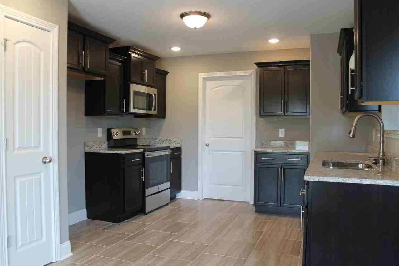 254 Azalea Dr - Photo 2 of 16