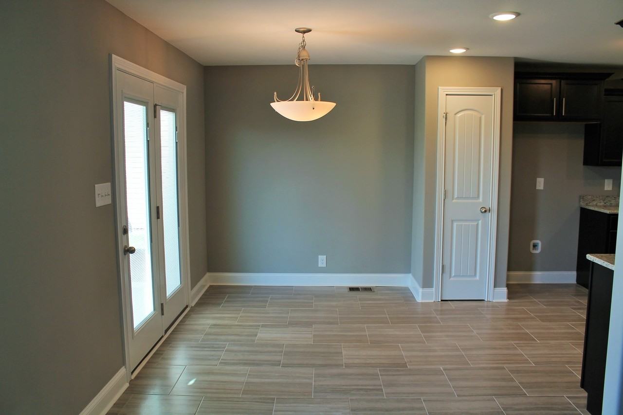 254 Azalea Dr - Photo 3 of 16