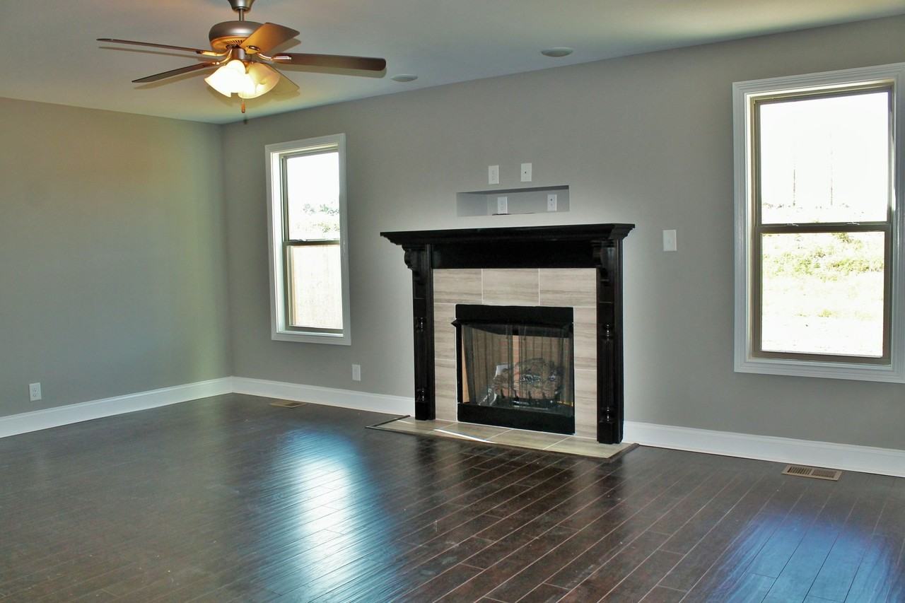 254 Azalea Dr - Photo 4 of 16