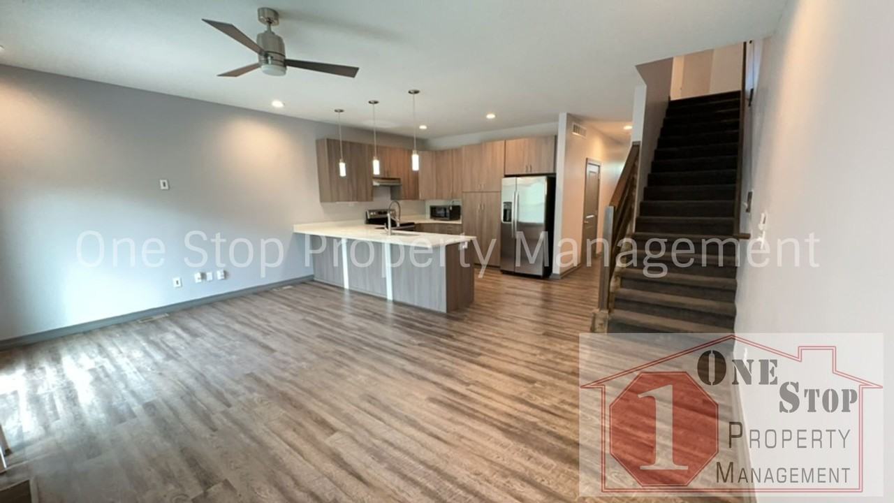 1232 Nw 77th St - Photo 6 of 21